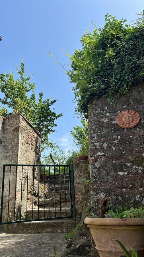Apartamento Casina Orione Montecatini Val di Cecina Exterior foto